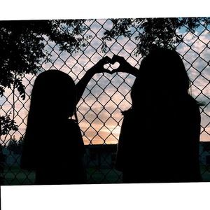 Meet your Posher, Ellie